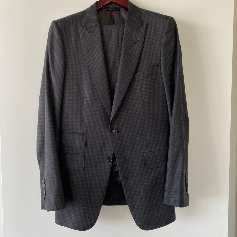 Tom Ford Men’s Slim Fit Suit